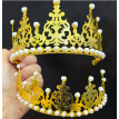 Corona tiara metal y perlas para tortas y mas